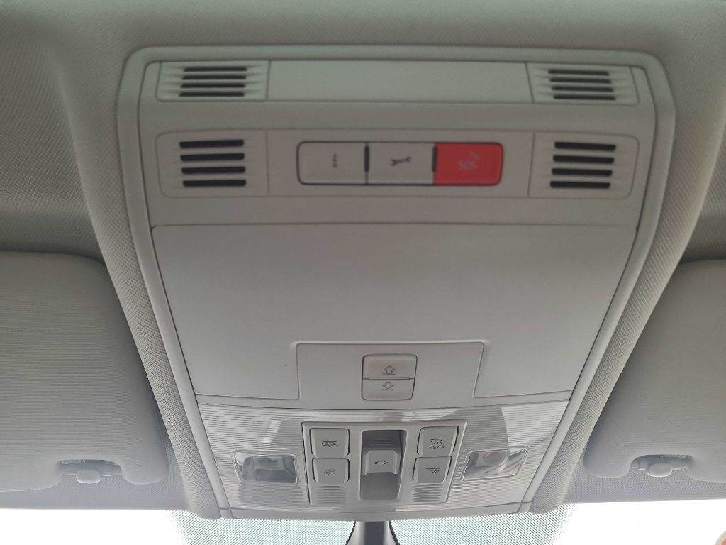 2018 Volkswagen Tiguan Image 32