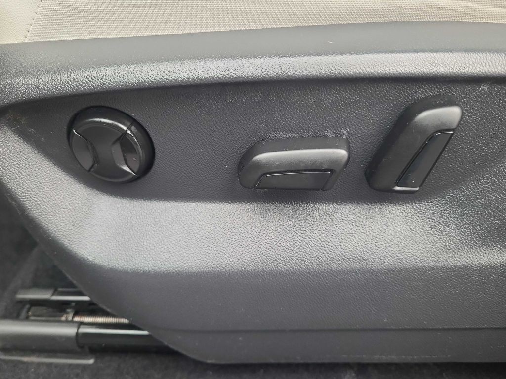 2018 Volkswagen Tiguan Image 33