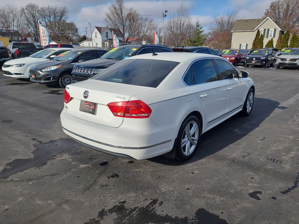 2013 Volkswagen Passat Image 5