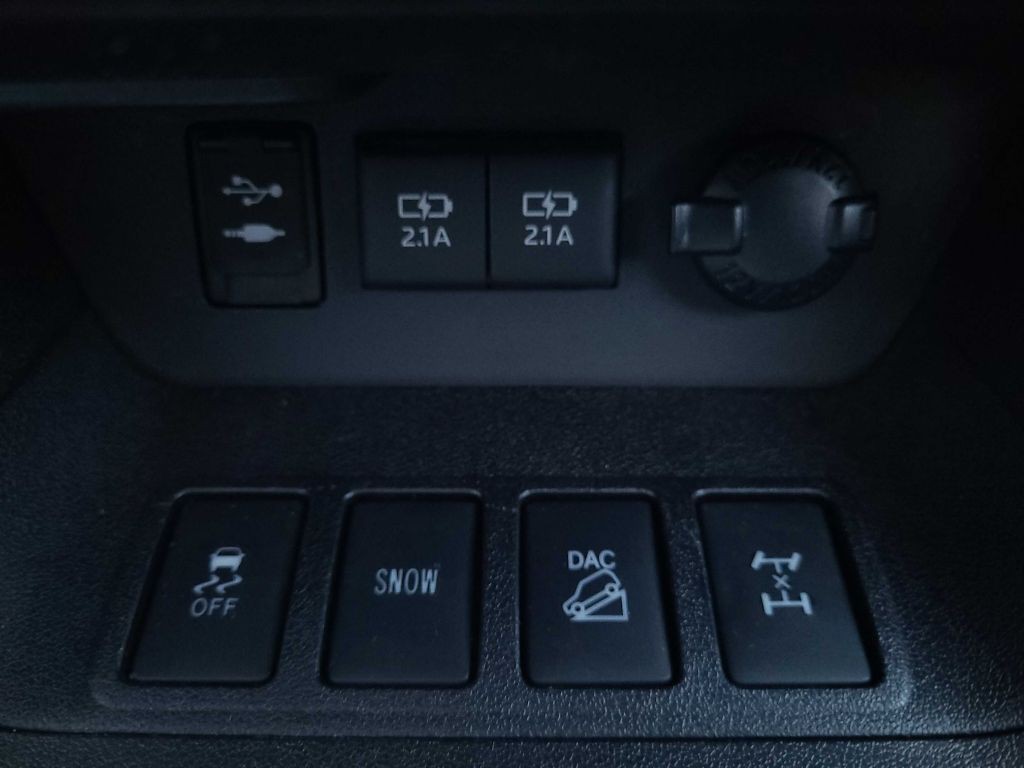 2018 Toyota Highlander Image 30