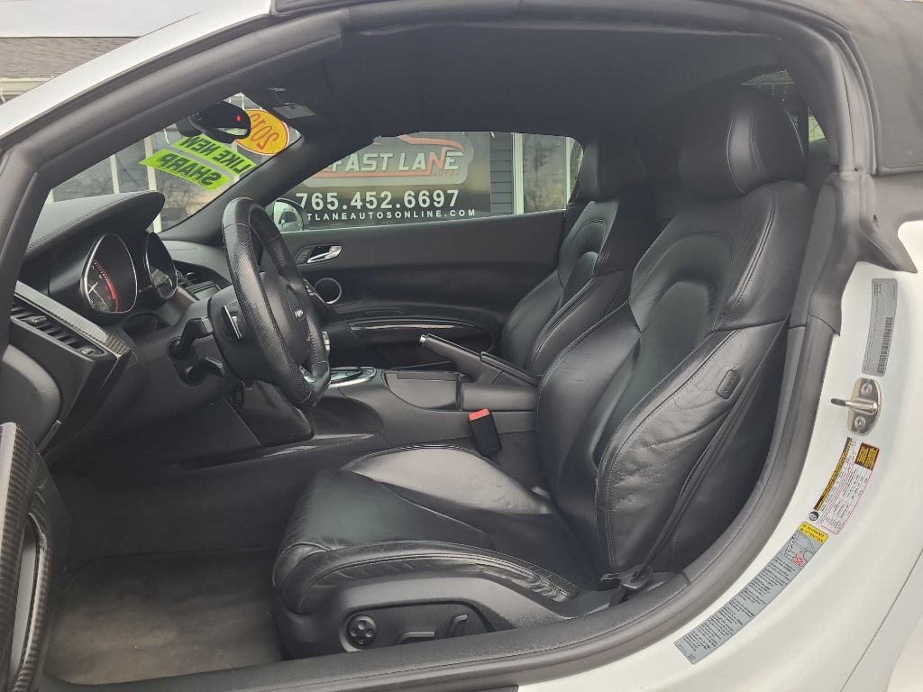 2012 Audi R8 Image 10