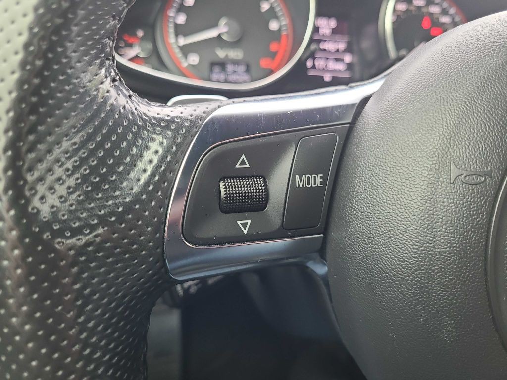 2012 Audi R8 Image 15