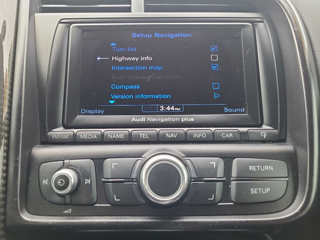 2012 Audi R8 Image 17