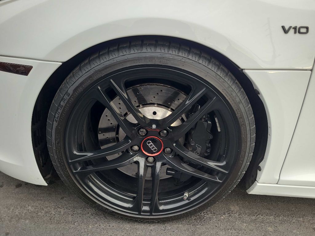 2012 Audi R8 Image 24