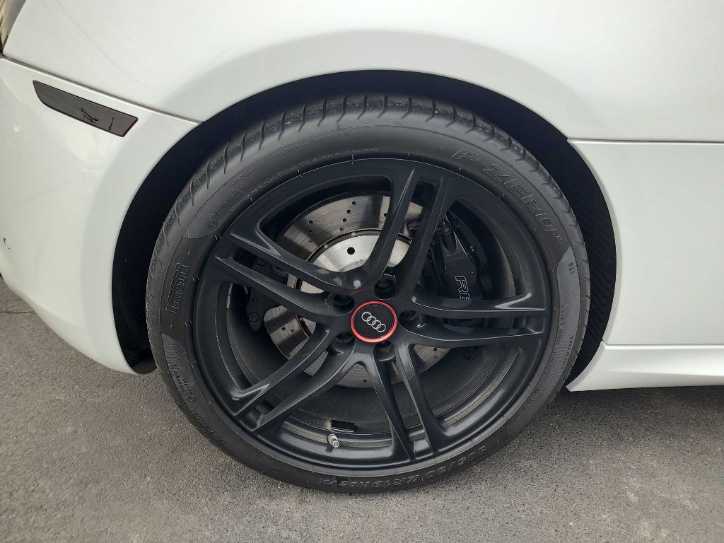 2012 Audi R8 Image 26