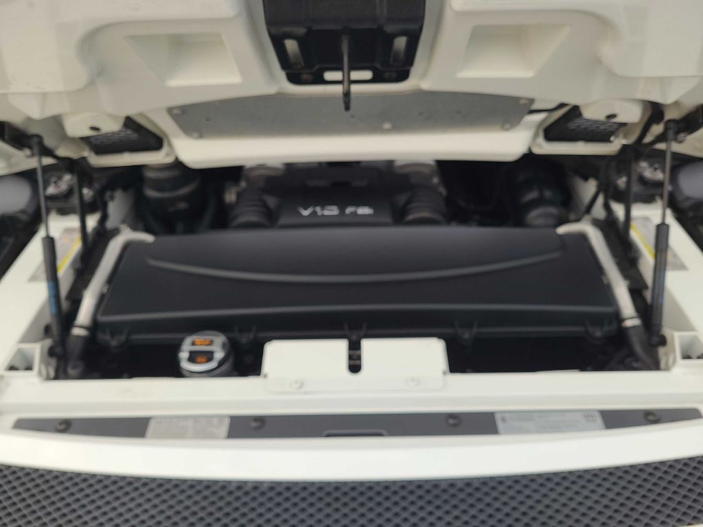 2012 Audi R8 Image 28