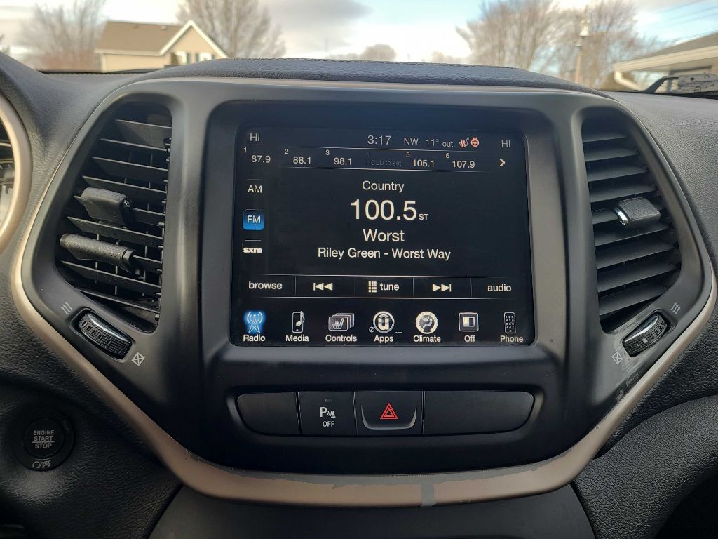 2018 Jeep Cherokee Image 21