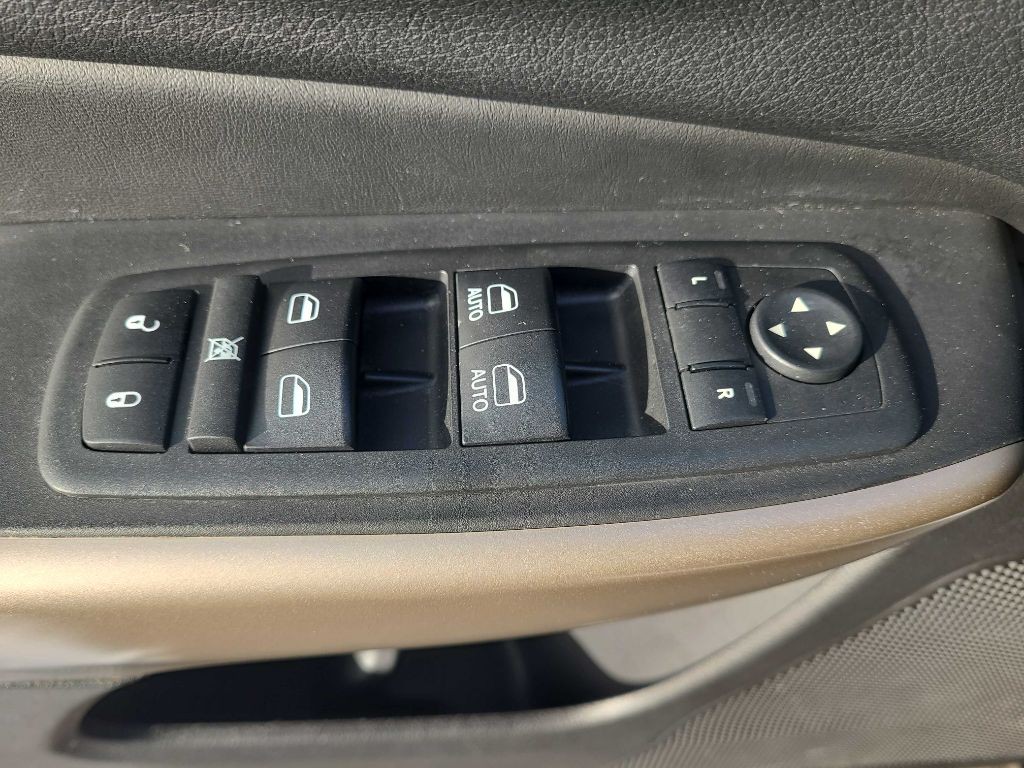 2018 Jeep Cherokee Image 31