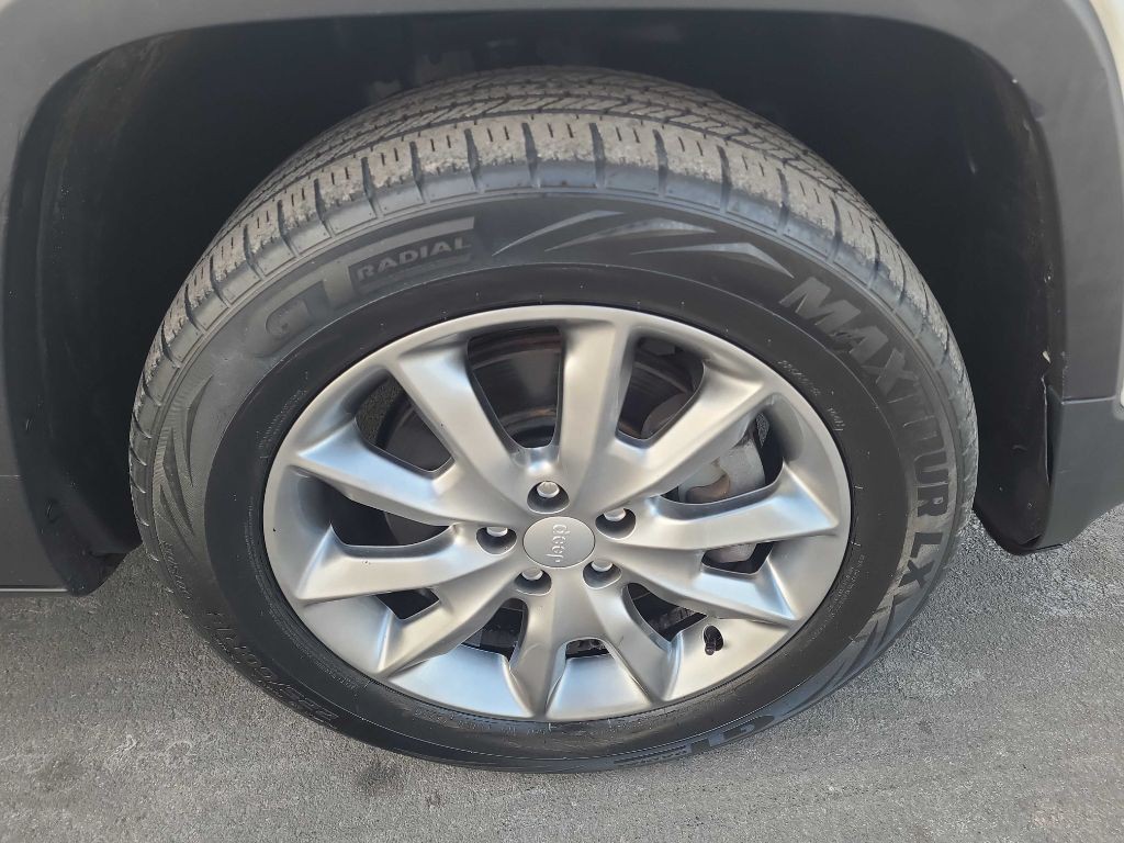 2018 Jeep Cherokee Image 40