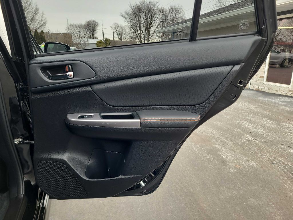 2017 Subaru Crosstrek Image 34