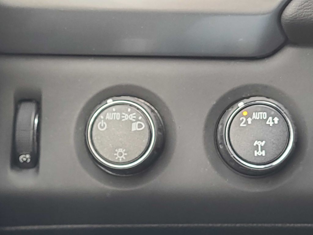 2018 Chevrolet Tahoe Image 20