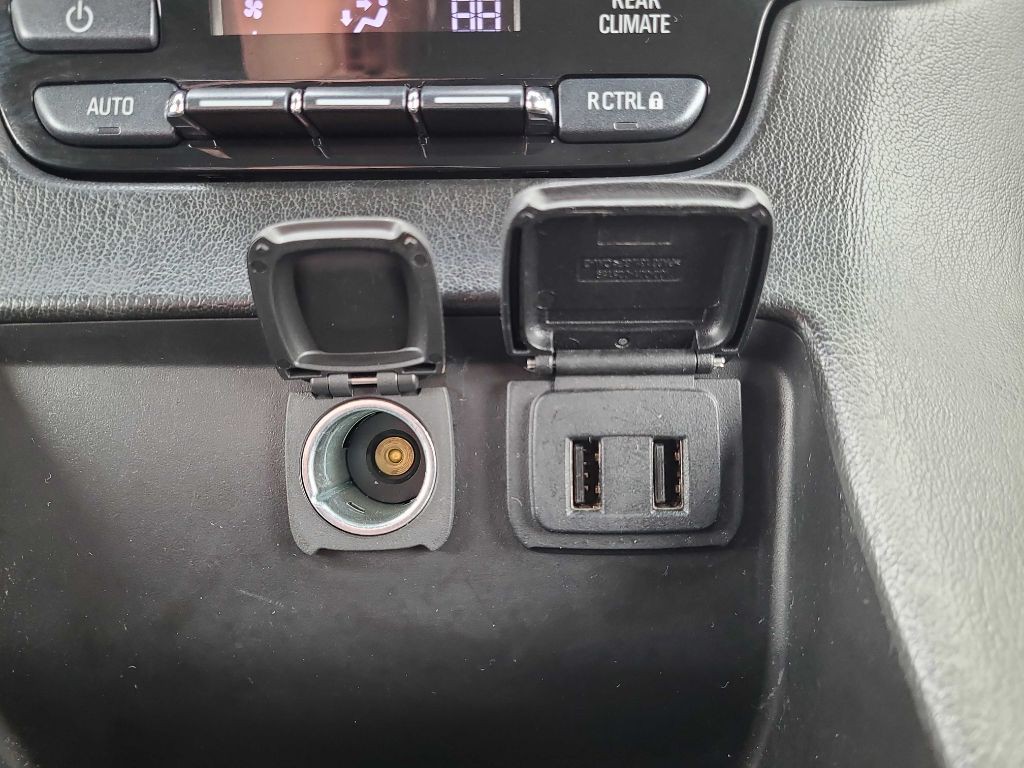 2018 Chevrolet Tahoe Image 24