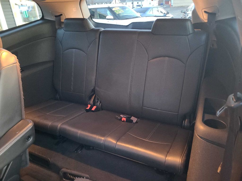 2017 Chevrolet Traverse Image 15