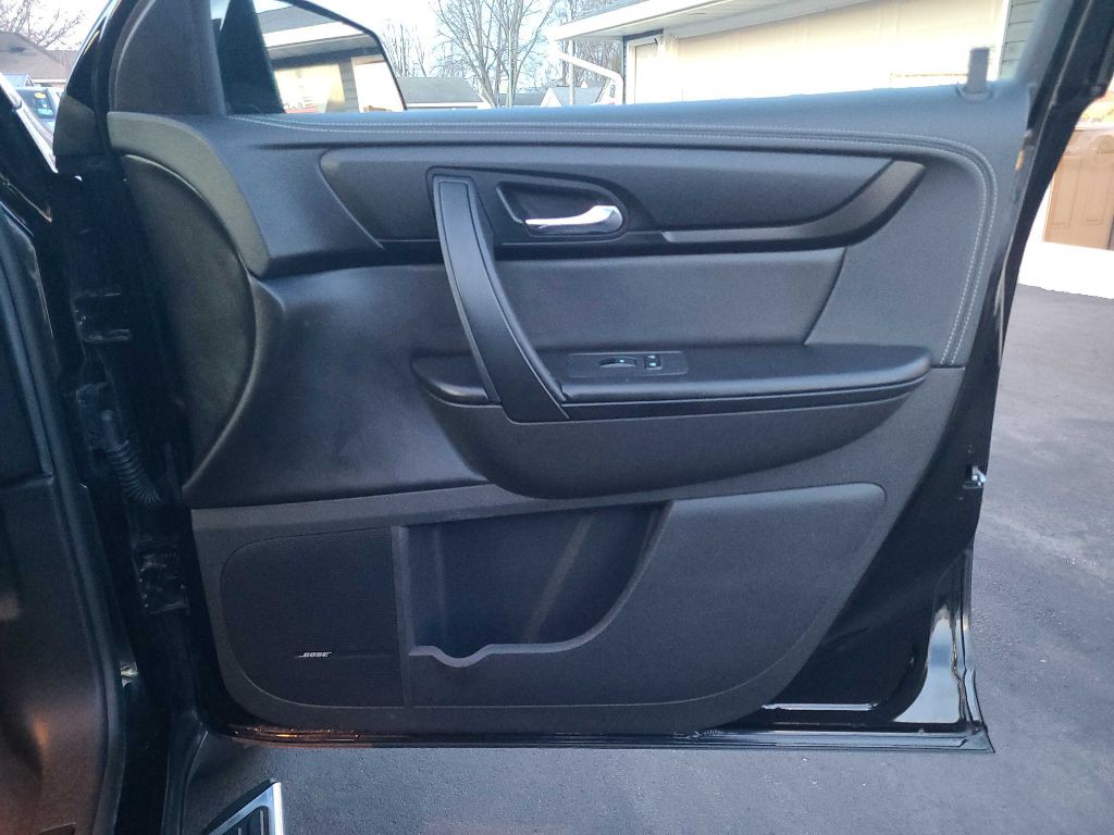 2017 Chevrolet Traverse Image 32