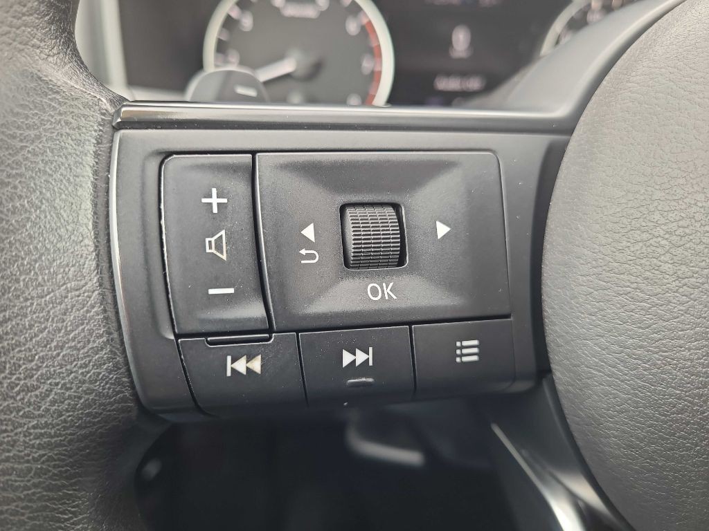 2023 Nissan Rogue Image 18