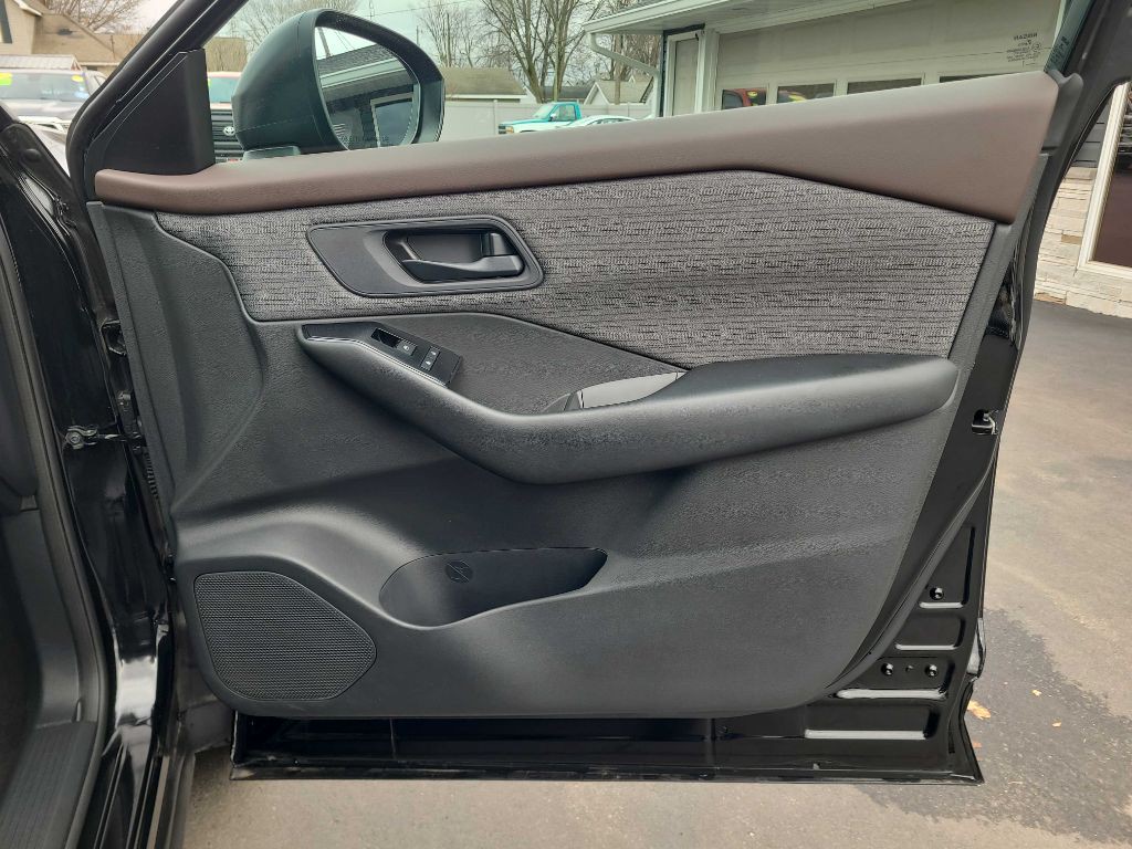 2023 Nissan Rogue Image 27