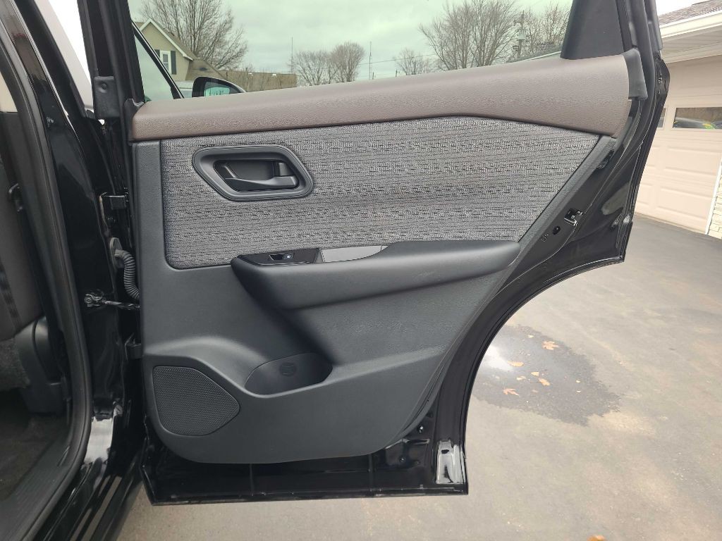 2023 Nissan Rogue Image 28