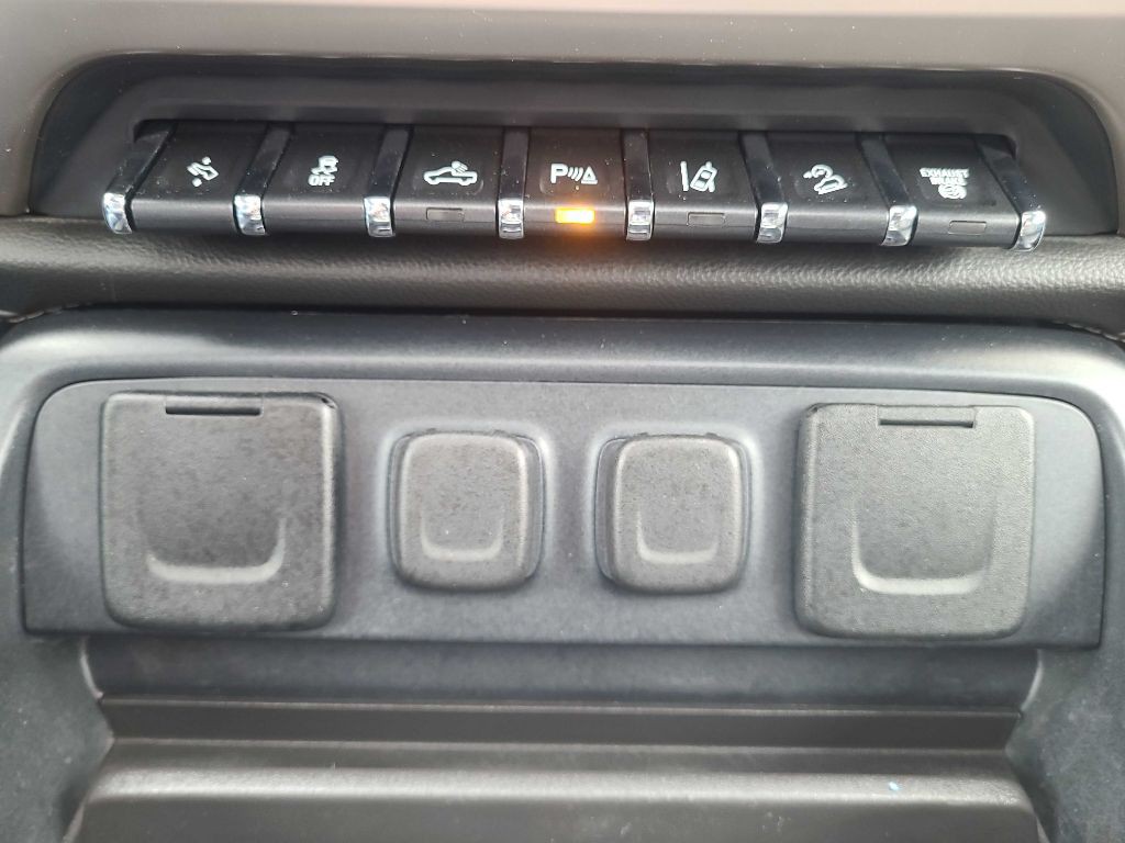 2017 GMC Sierra Image 25