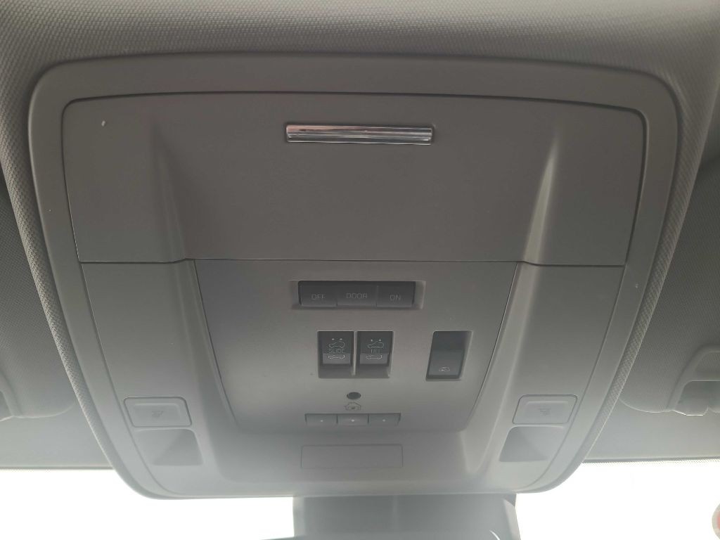 2017 GMC Sierra Image 27