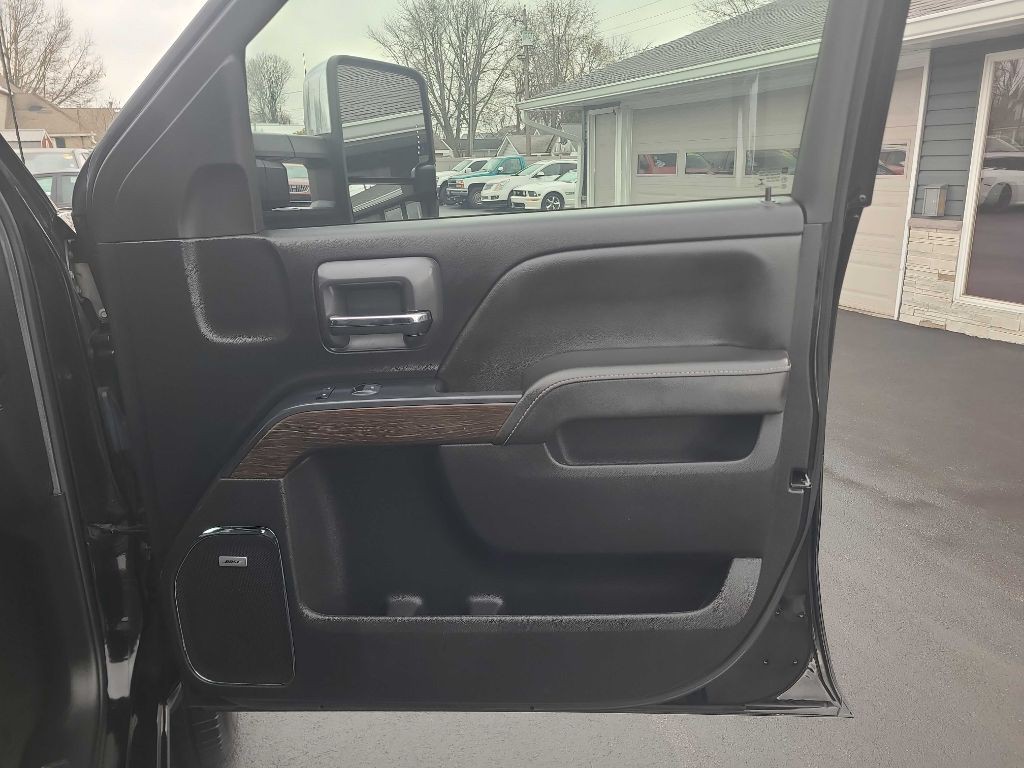 2017 GMC Sierra Image 34