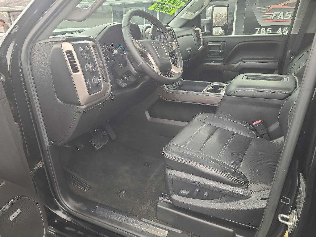 2017 GMC Sierra Image 10