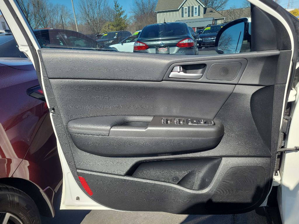 2020 Kia Sportage Image 28