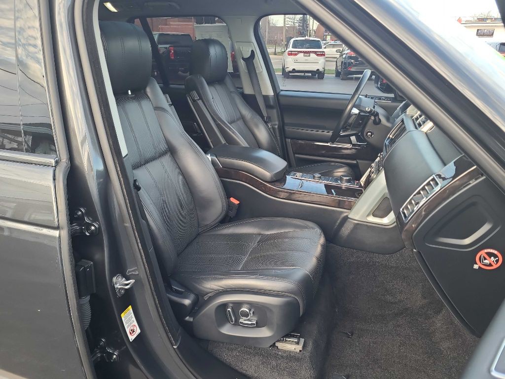 2016 Land Rover Range Rover Image 12