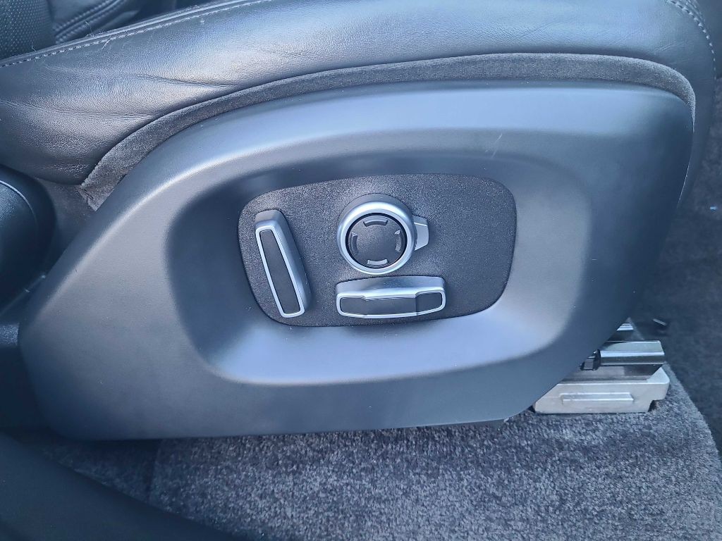 2016 Land Rover Range Rover Image 29