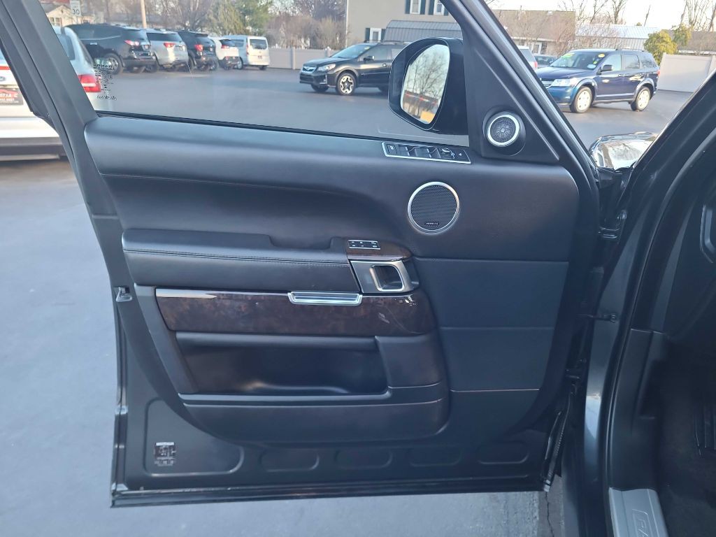 2016 Land Rover Range Rover Image 31