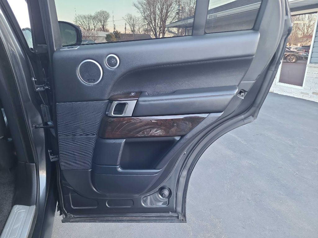 2016 Land Rover Range Rover Image 34