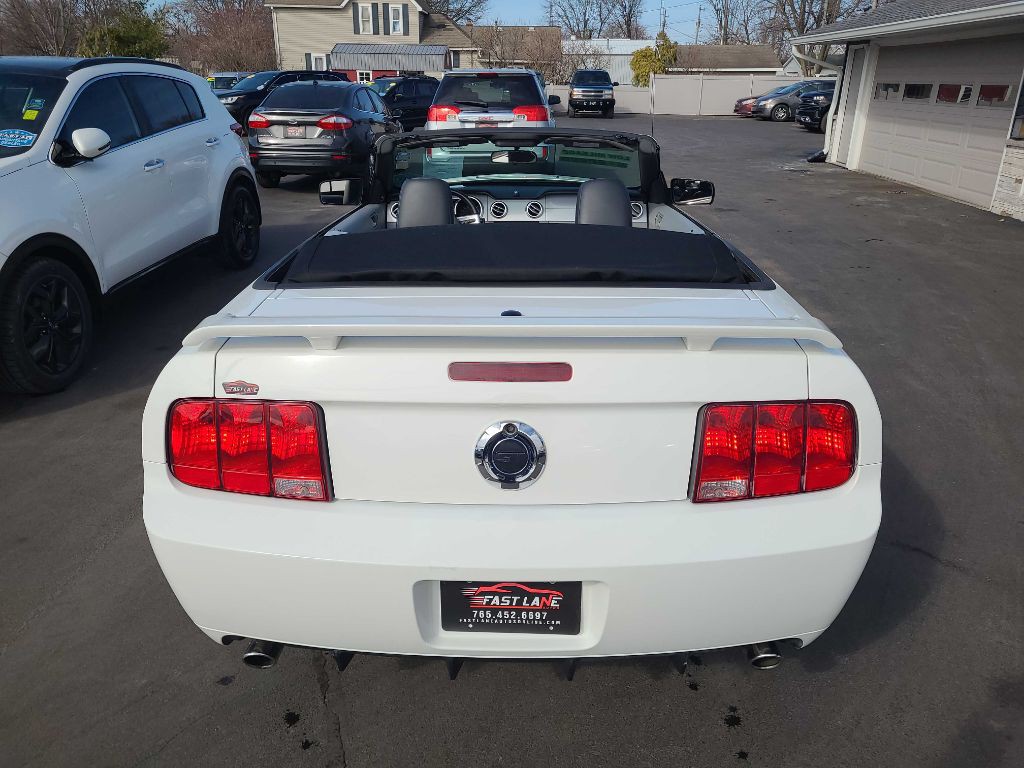 2007 Ford Mustang Image 4