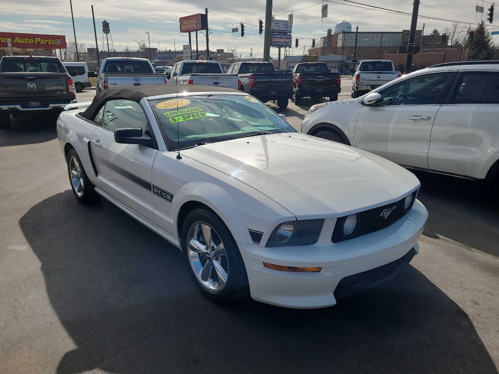 2007 Ford Mustang Image 15