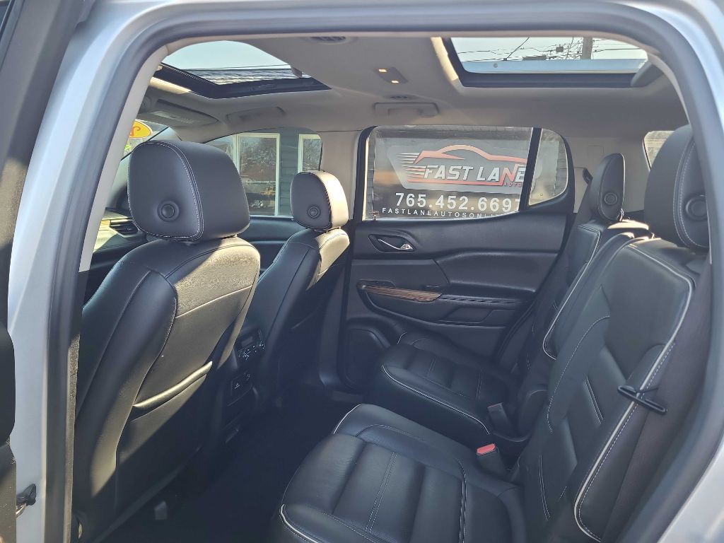 2017 GMC Acadia Image 9