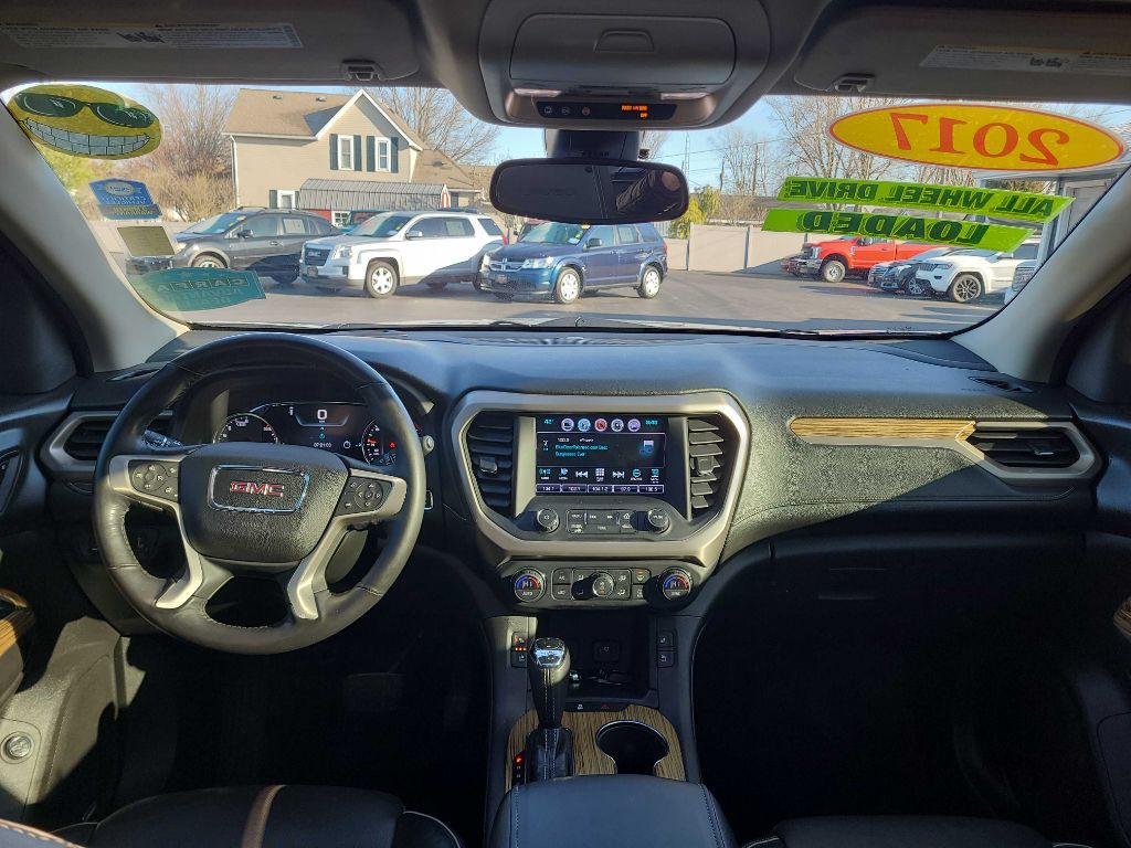 2017 GMC Acadia Image 19