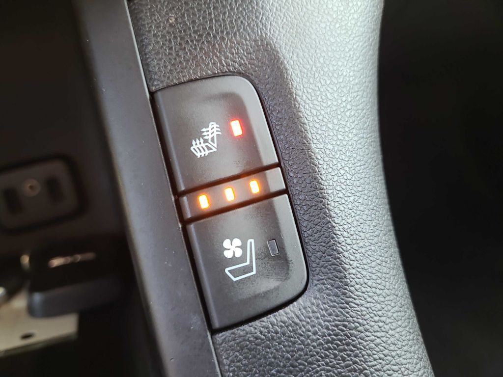 2017 GMC Acadia Image 27