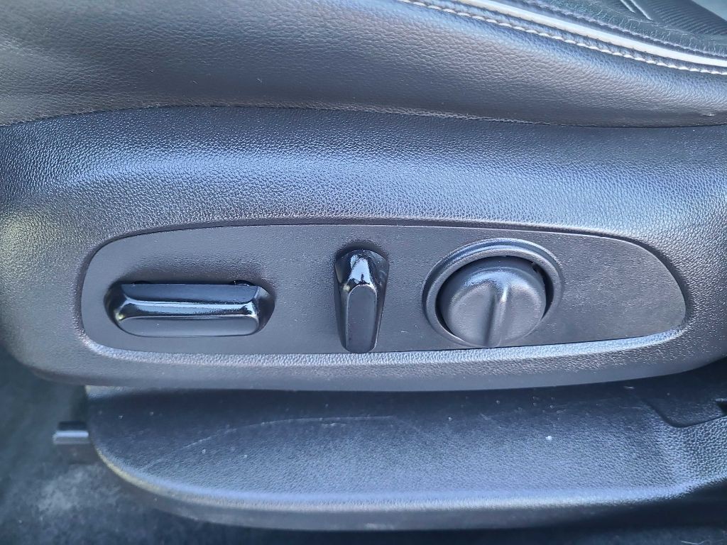 2017 GMC Acadia Image 35