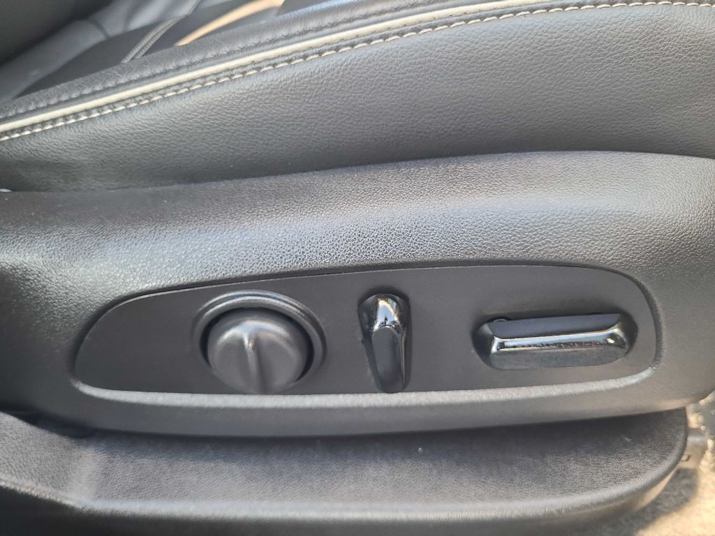 2017 GMC Acadia Image 36