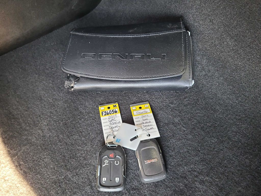 2017 GMC Acadia Image 44