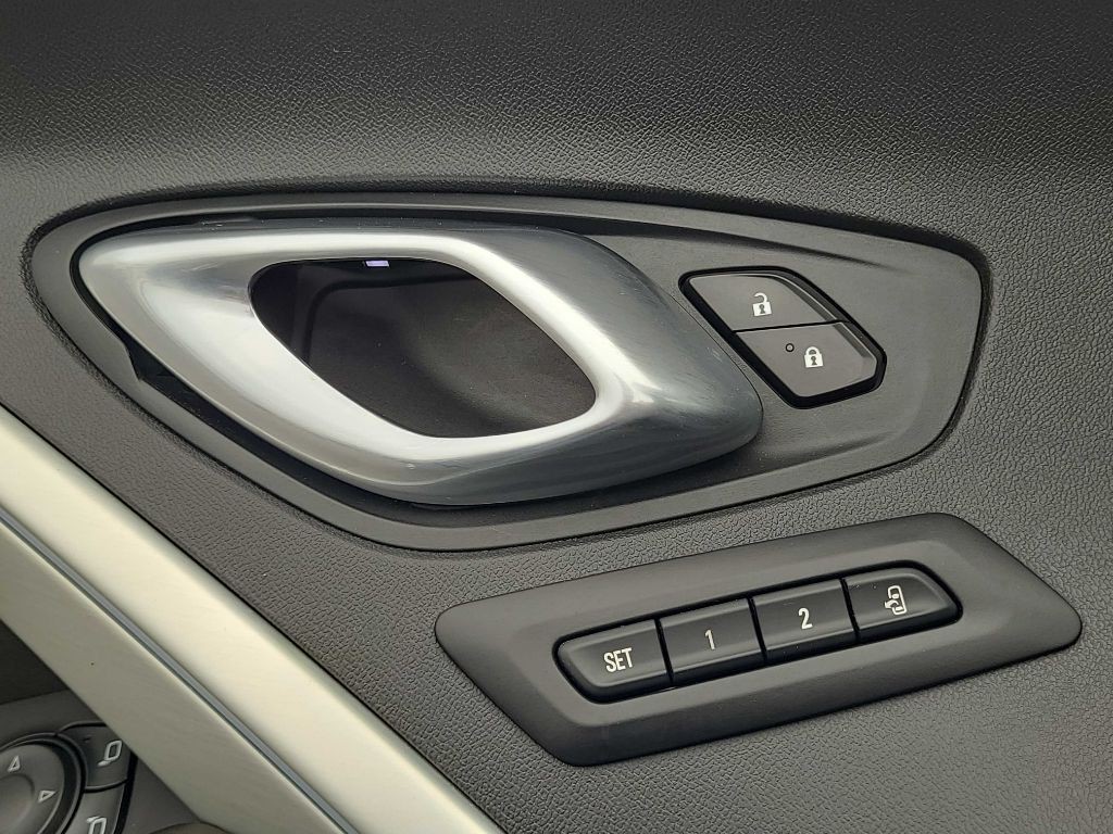 2021 Chevrolet Camaro Image 33