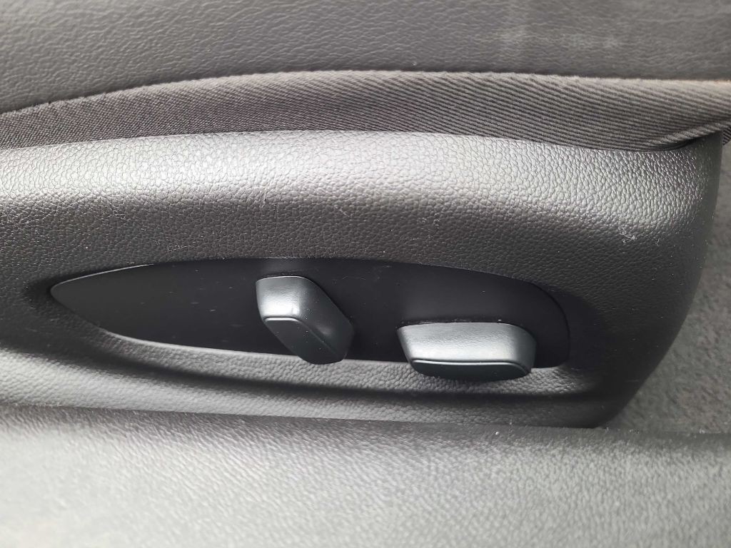 2021 Chevrolet Camaro Image 35