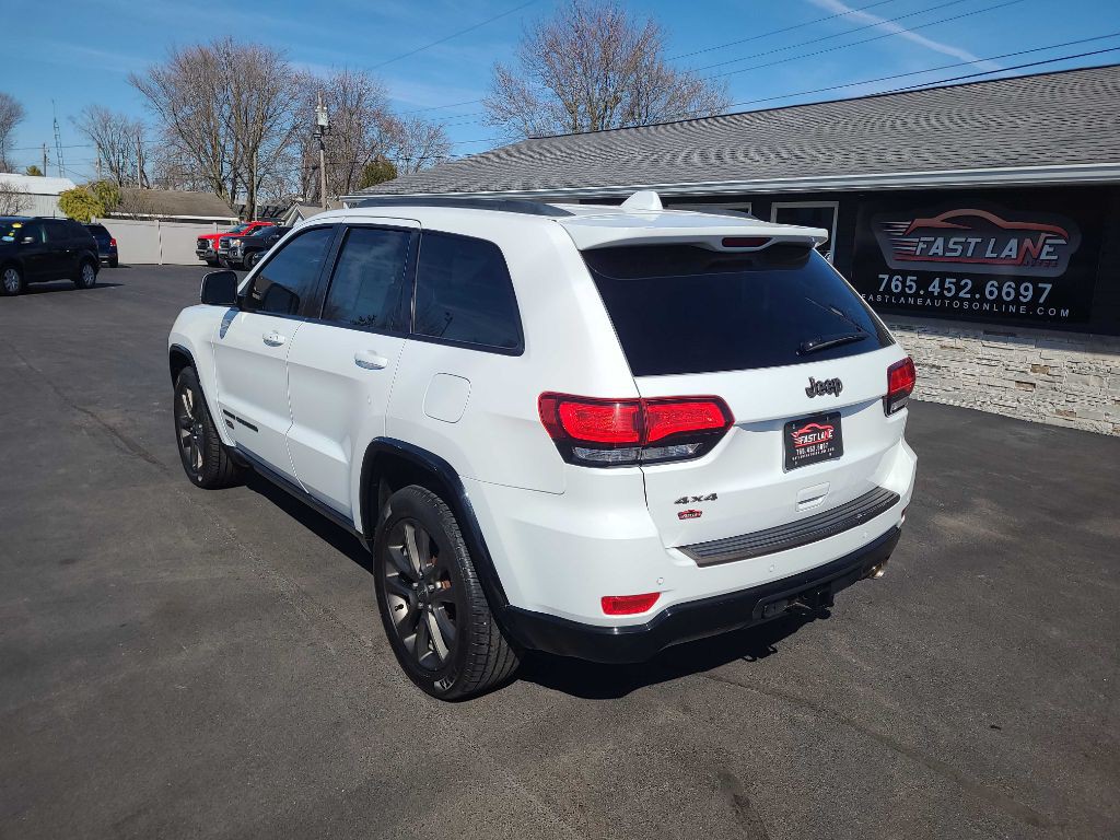 2016 Jeep Grand Cherokee Image 3