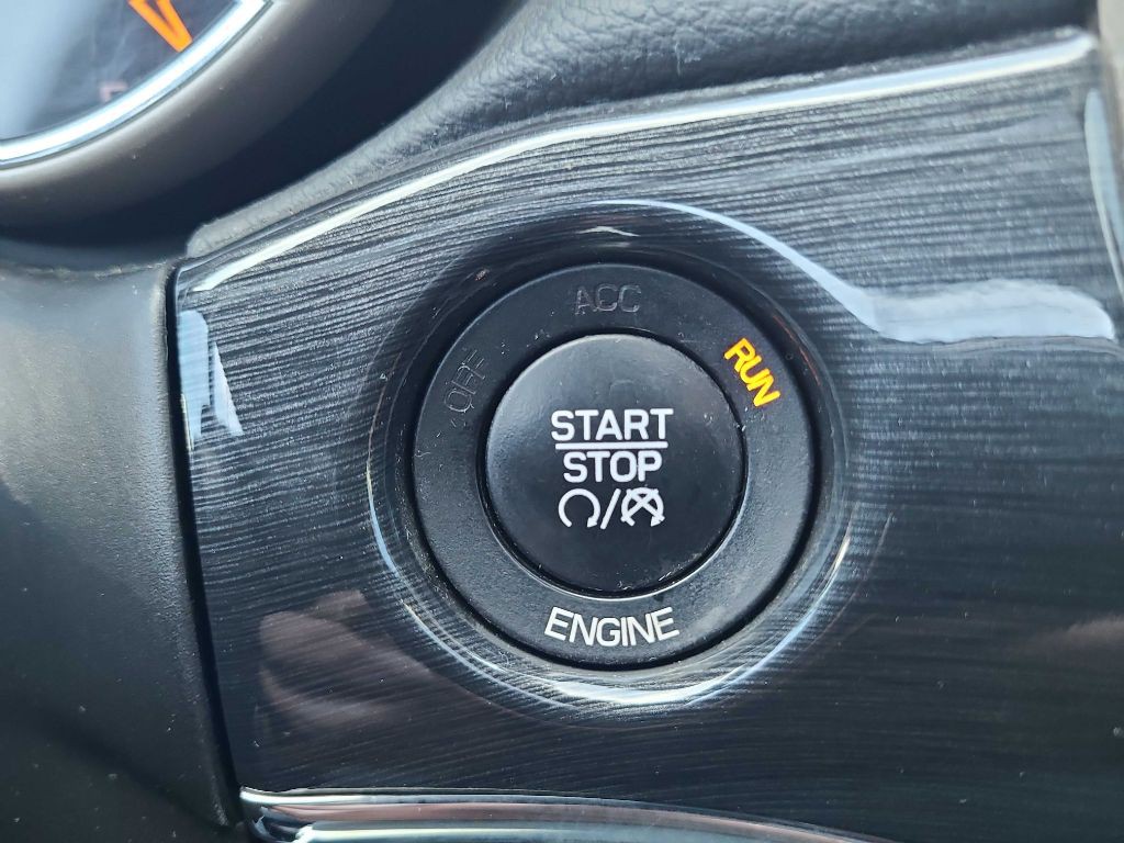 2016 Jeep Grand Cherokee Image 25