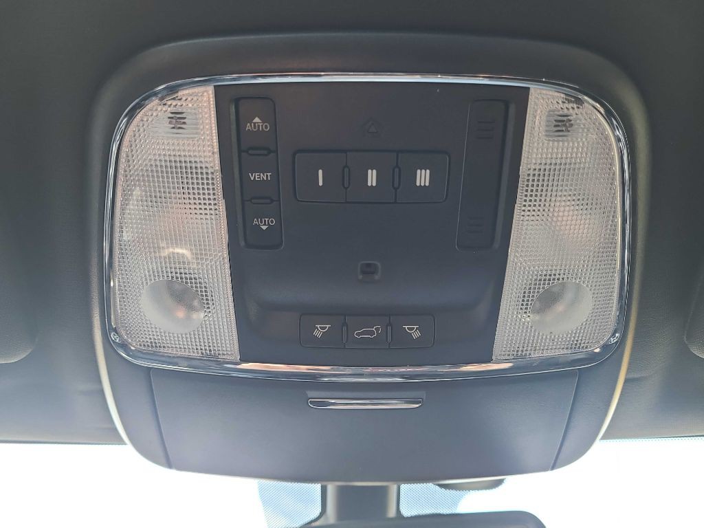 2016 Jeep Grand Cherokee Image 29