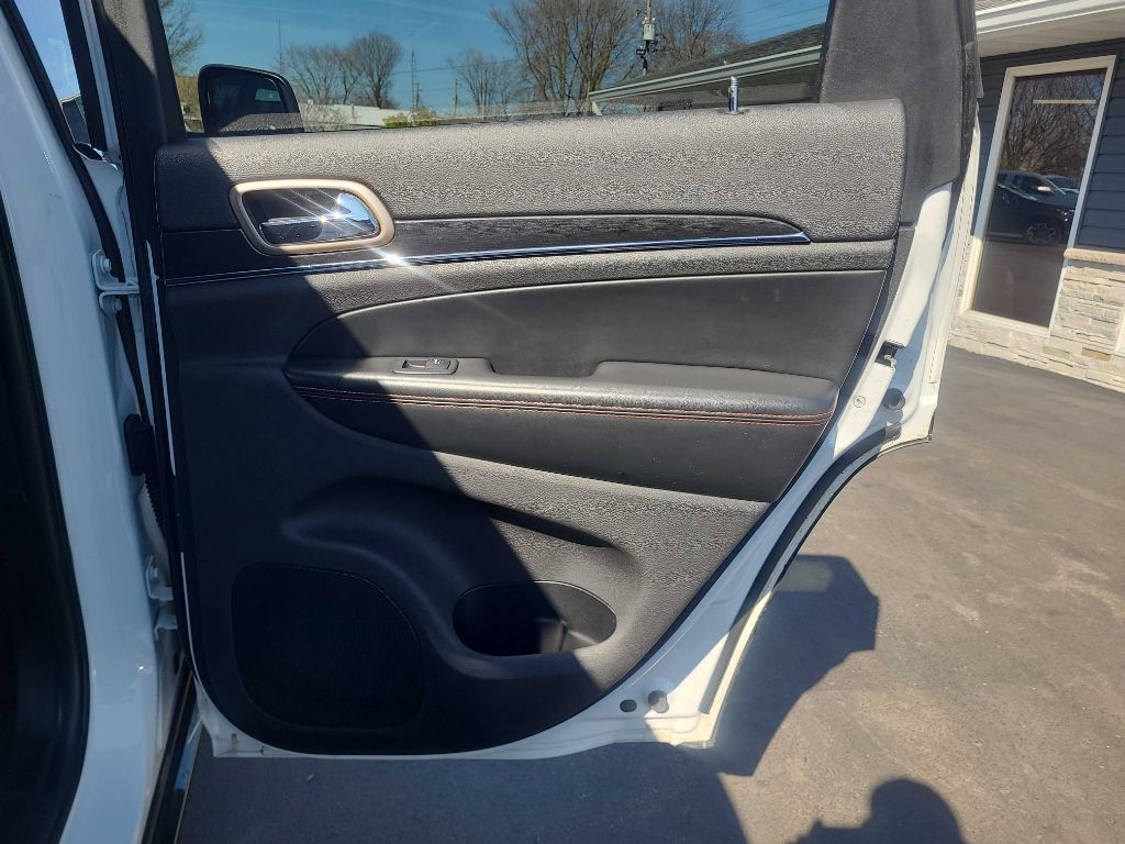 2016 Jeep Grand Cherokee Image 40