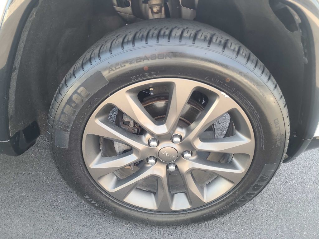 2016 Jeep Grand Cherokee Image 44