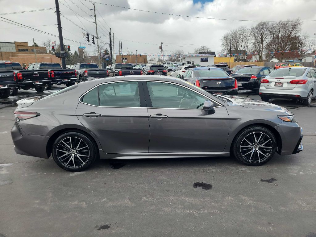 2021 Toyota Camry Image 6