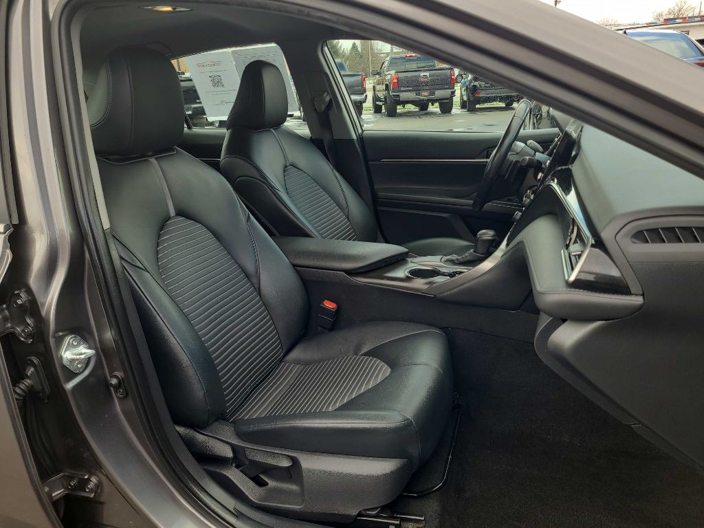 2021 Toyota Camry Image 9