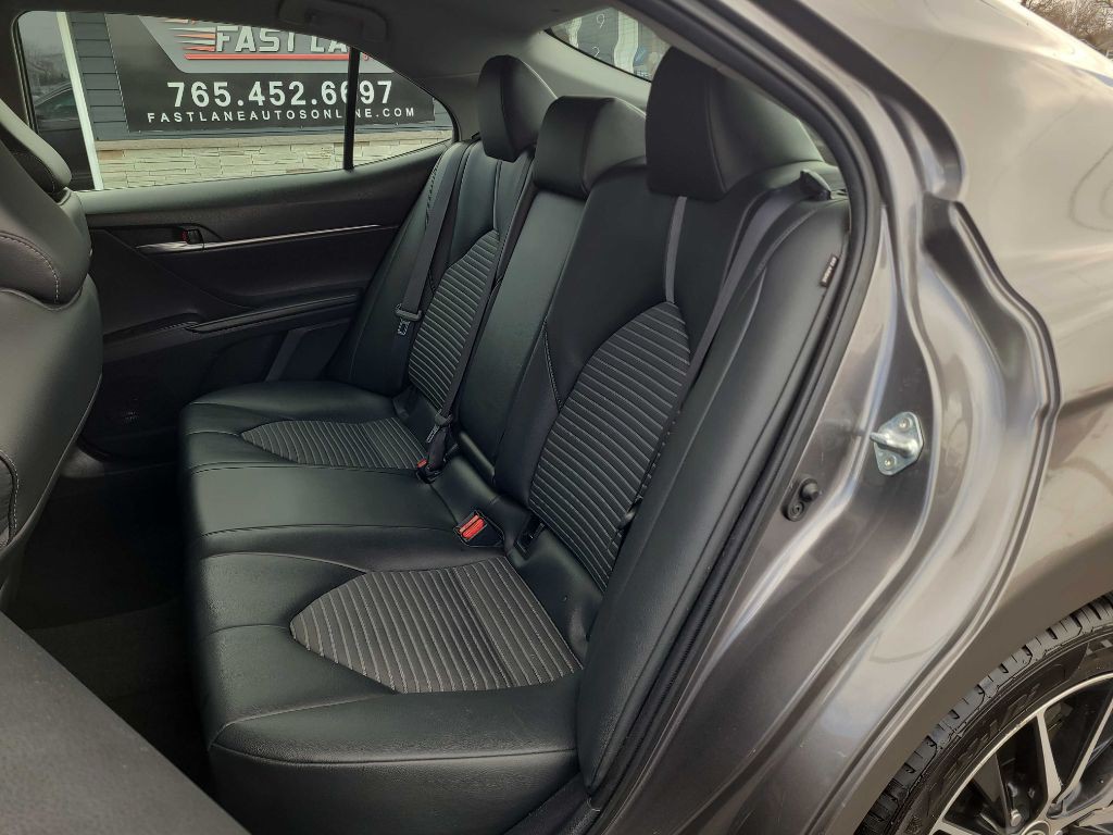 2021 Toyota Camry Image 11