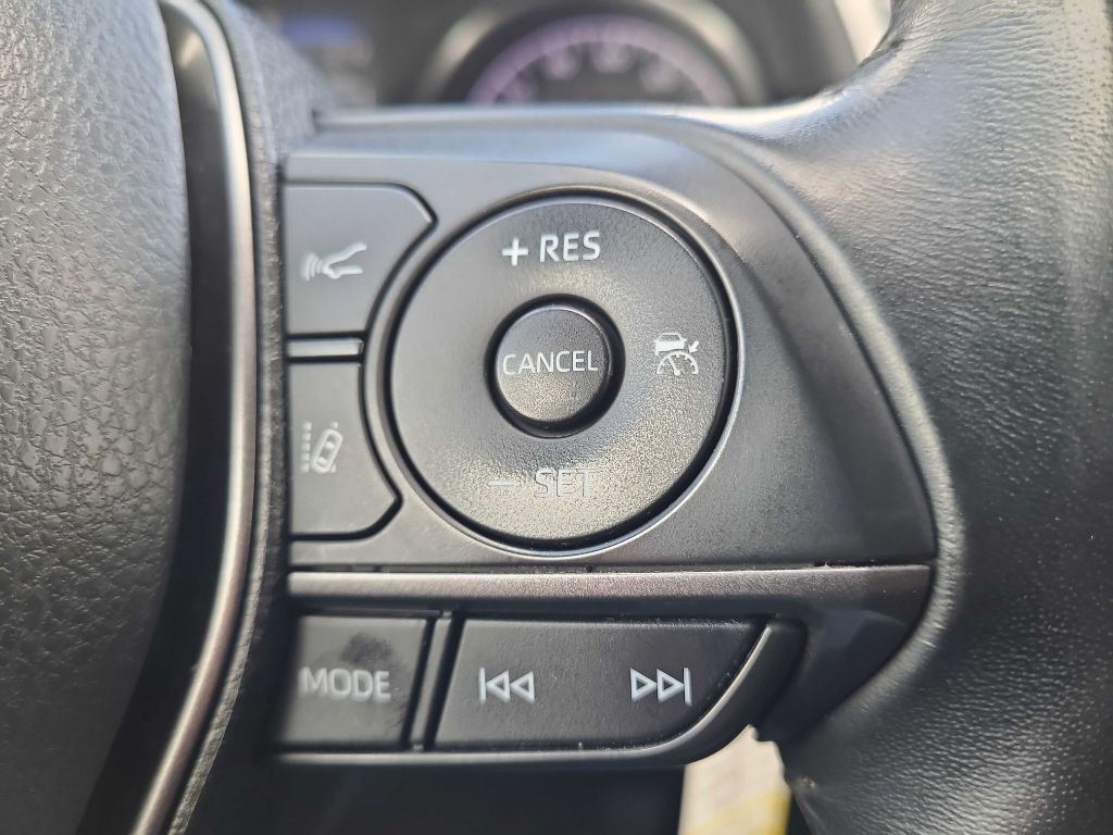 2021 Toyota Camry Image 20