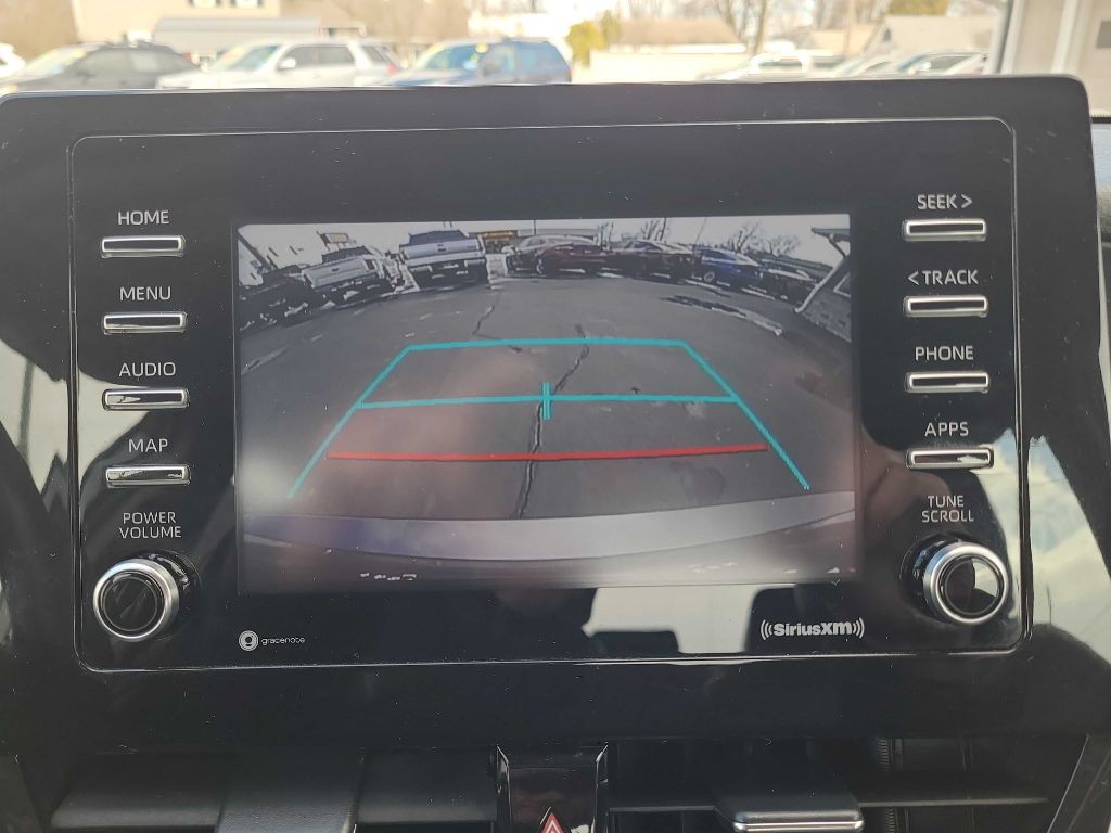 2021 Toyota Camry Image 21